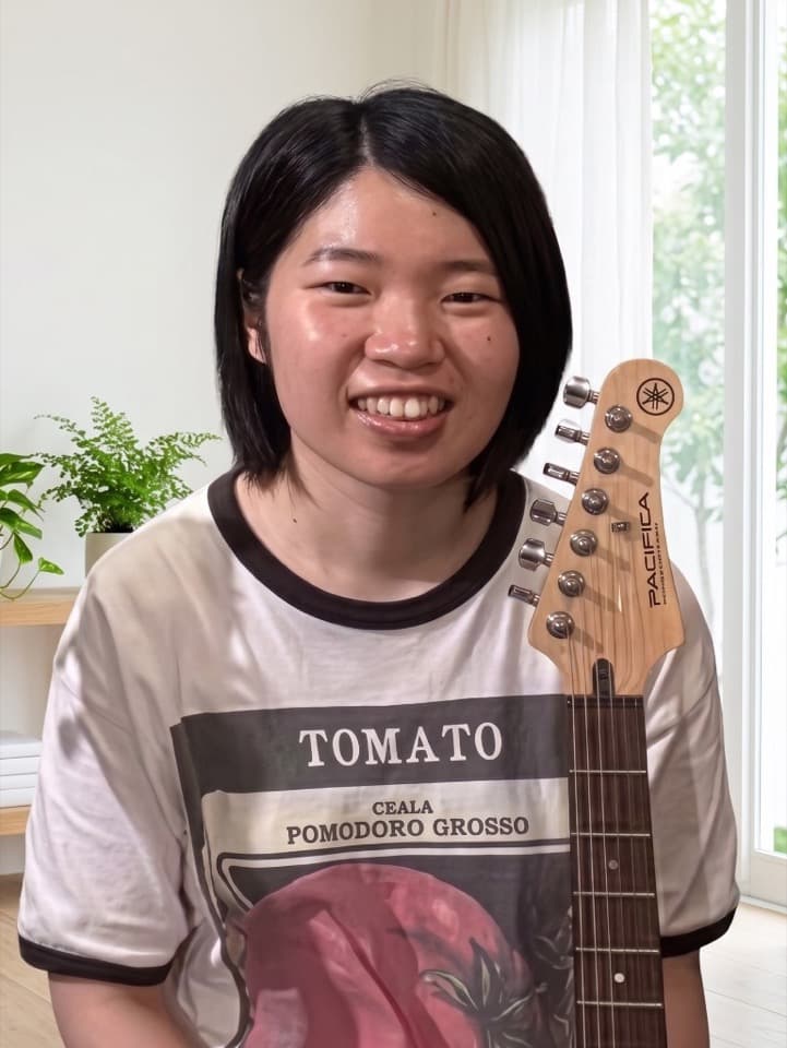 西村香保（ギター）